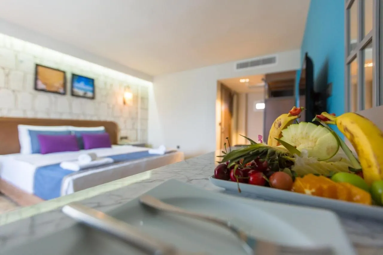 Risus Beach Resort Hotel Kusadası 3*,
