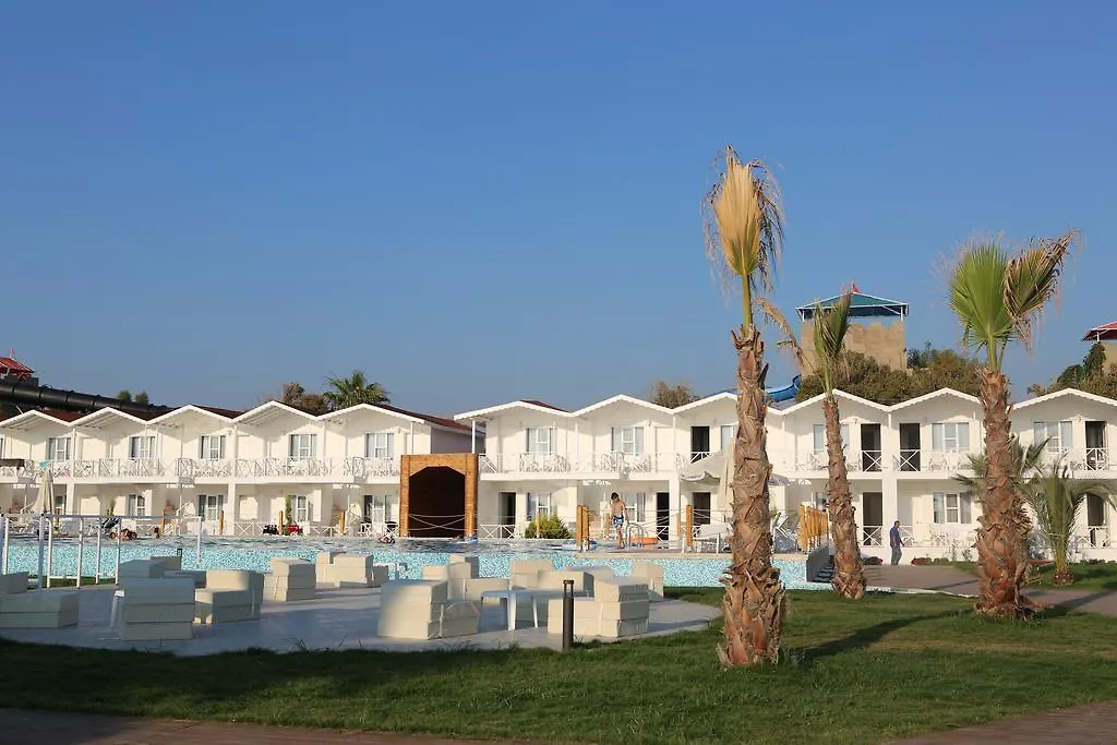 Risus Beach Resort Hotel Kusadasi